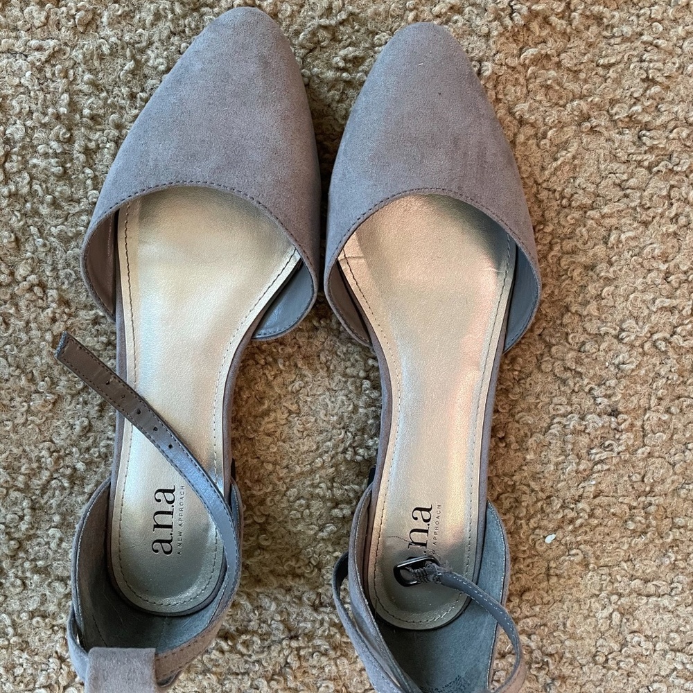 Gray flats